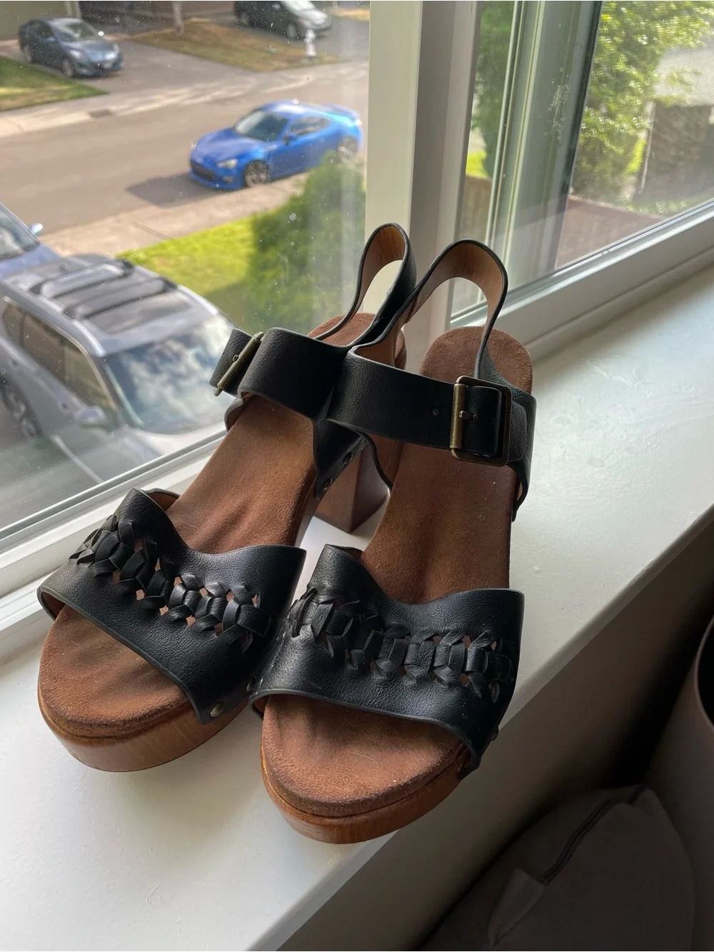 White Mountain Black Leather Platform Sandals with Wood-Effect Heel